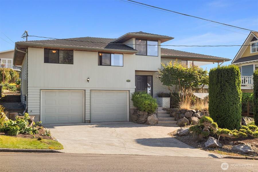826 Maple ST, Edmonds, WA 98020
