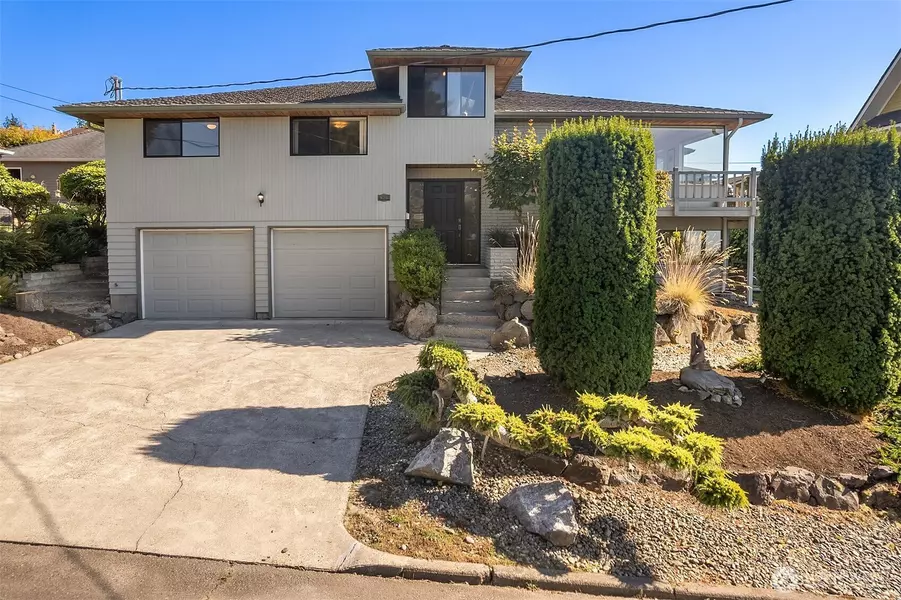 826 Maple ST, Edmonds, WA 98020