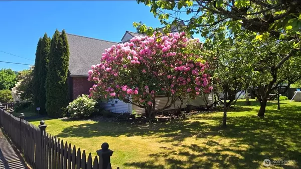 Castle Rock, WA 98611,237 C ST SW