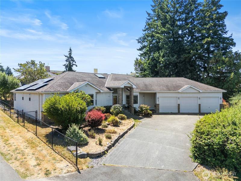 1021 SW 120th ST, Seattle, WA 98146
