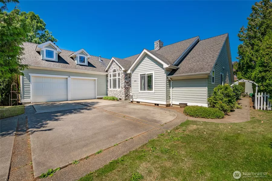 872 Sunrise DR, Lynden, WA 98264