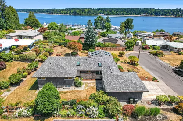 Olympia, WA 98502,1410 Swallow LN NW