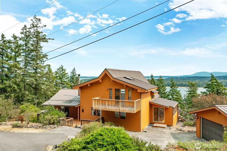 3074 Mt Vista DR, Lummi Island, WA 98262