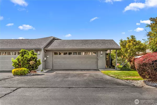 351 19th NE #21, East Wenatchee, WA 98802