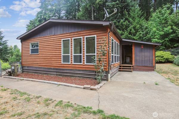 145 Timberline Dr DR, Castle Rock, WA 98611