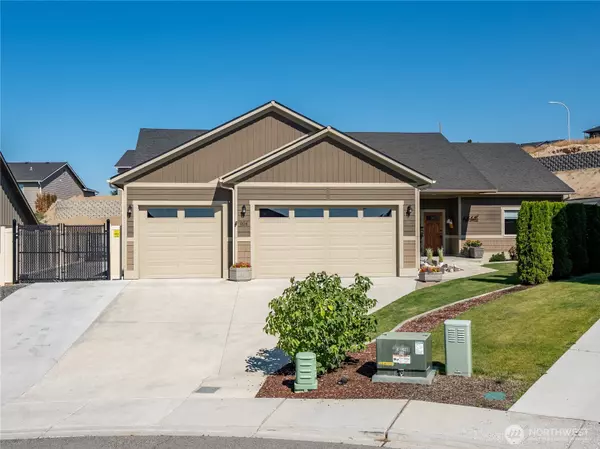 824 Madeleine CT, East Wenatchee, WA 98802