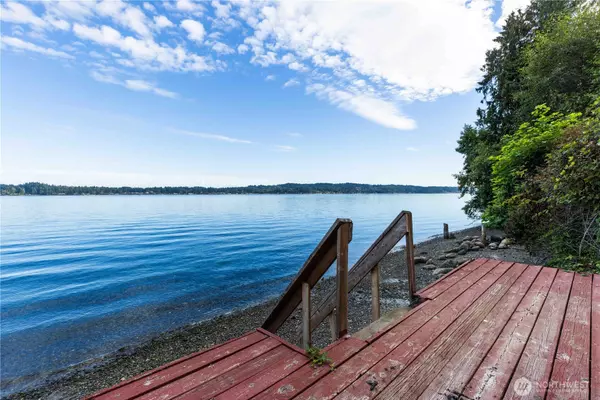 Bremerton, WA 98310,3737 Bahia Vista DR NE