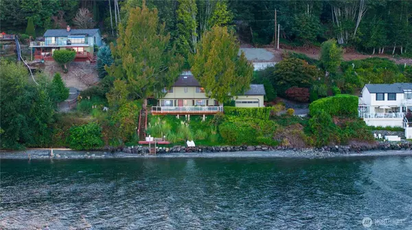 3737 Bahia Vista DR NE, Bremerton, WA 98310