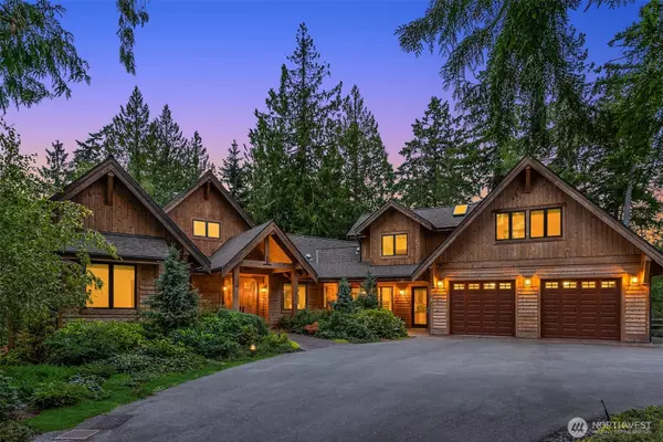 9721 NE Charisma CIR, Bainbridge Island, WA 98110