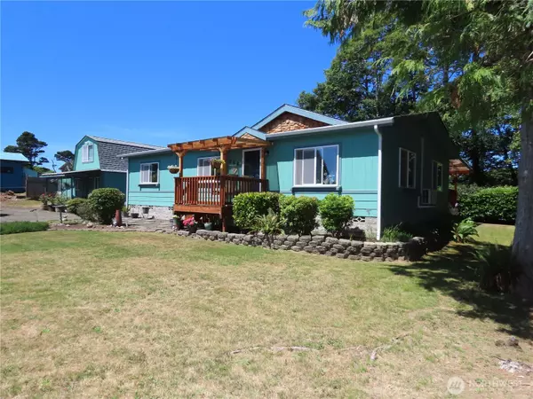 Grayland, WA 98547,864 Hart ST