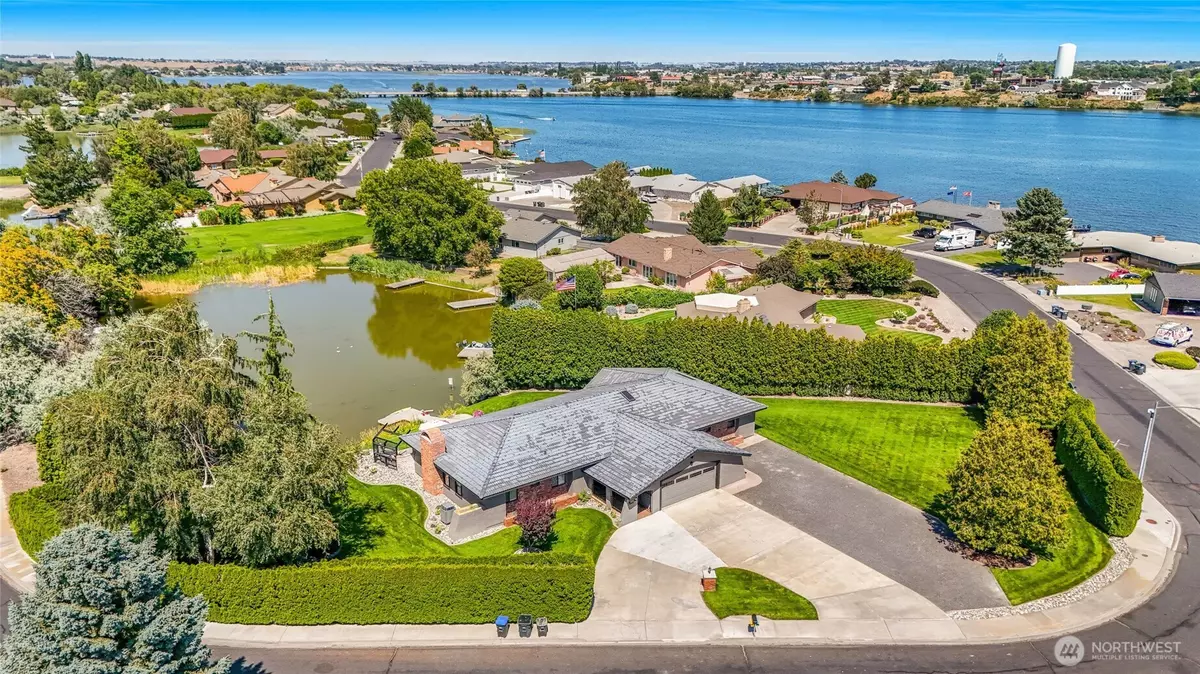 Moses Lake, WA 98837,905 S Laguna DR