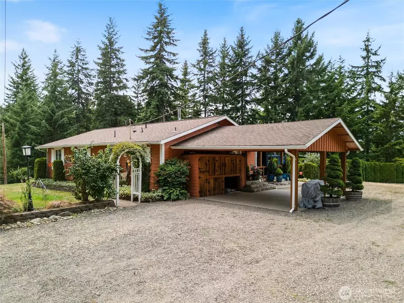 5650 NW Marks RD, Bremerton, WA 98312