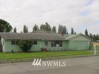 1525 33rd AVE, Longview, WA 98632