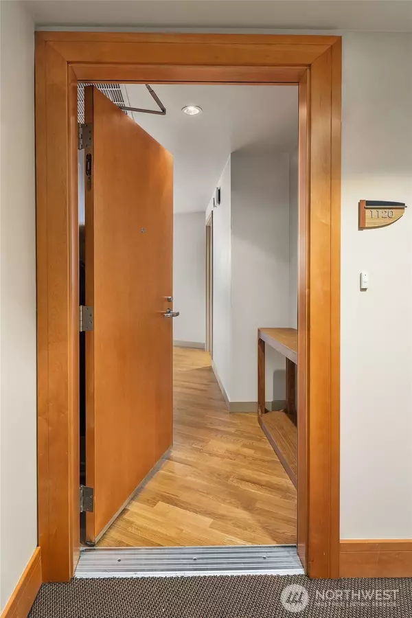 Bellevue, WA 98004,10650 NE 9th PL #1120