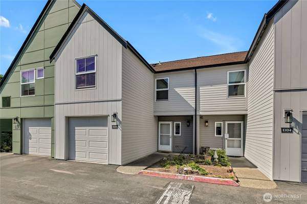 6706 S 239th PL #E103, Kent, WA 98032