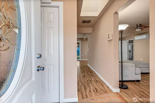 Lakewood, WA 98499,6123 Fairlawn DR SW