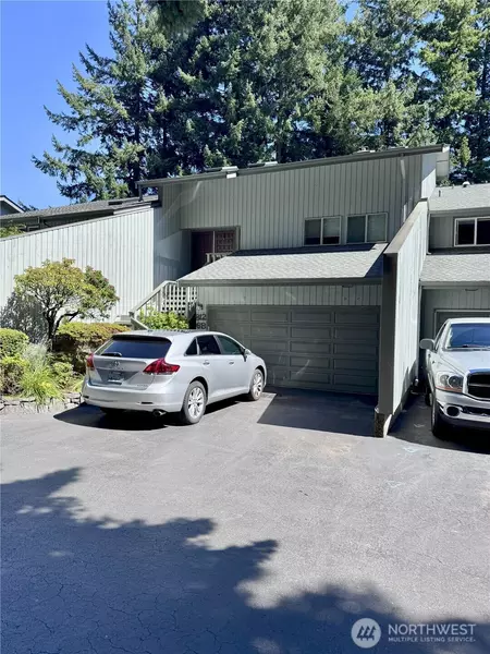812 30th ST NW #6B, Gig Harbor, WA 98335
