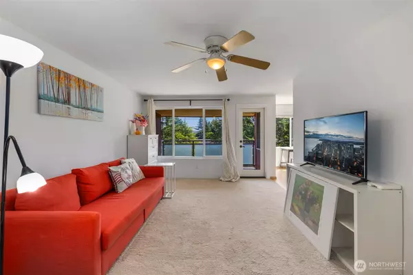Seattle, WA 98115,7001 Sand Point WAY NE #C406