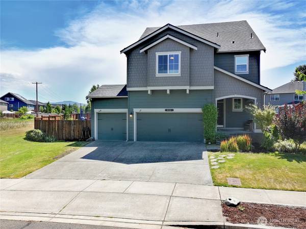 903 Colorossi CIR NW, Orting, WA 98360
