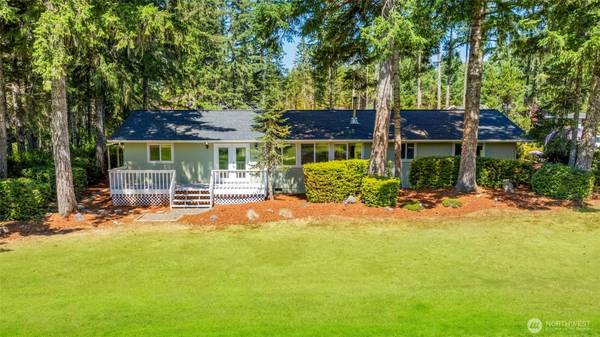 61 E Michelle DR, Union, WA 98592
