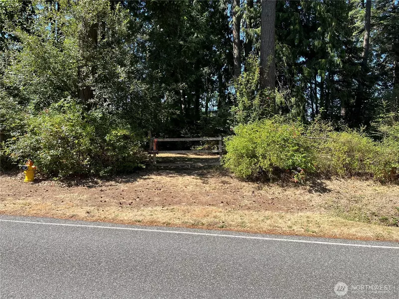 1353 Juniper Beach RD, Camano Island, WA 98282
