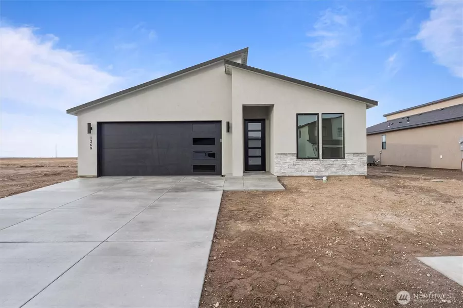 1269 E Mt Hood ST, Othello, WA 99344