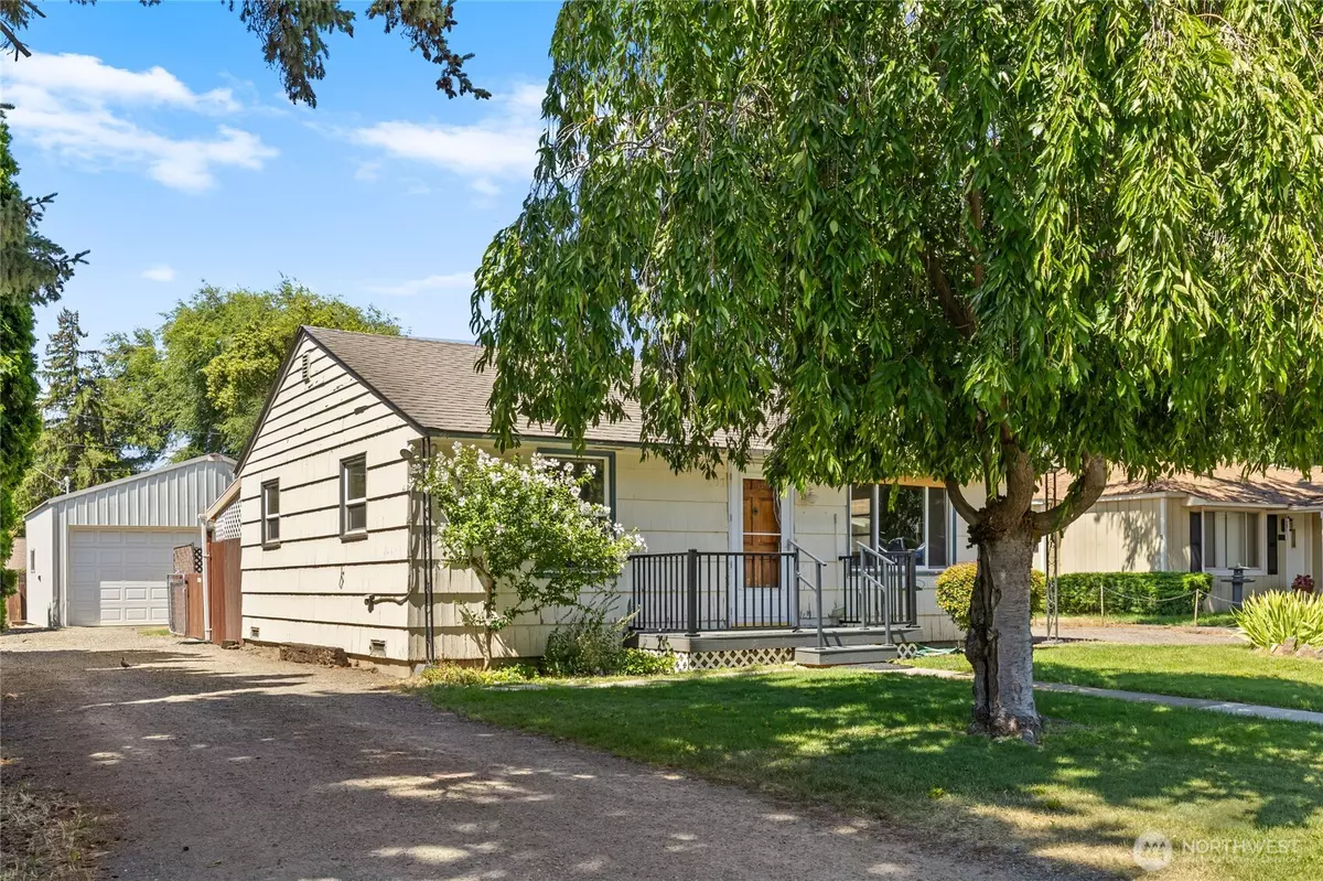 Ellensburg, WA 98926,807 S Maple ST