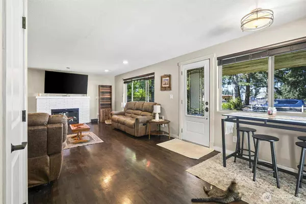 Shelton, WA 98584,341 E Island Lake DR