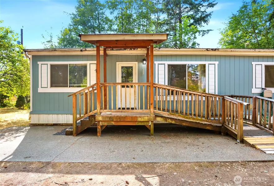 80 E Skookum DR, Shelton, WA 98584
