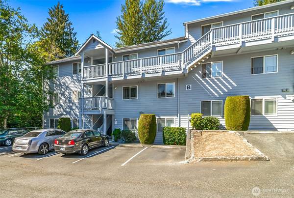 9727 18th Ave W #B202, Everett, WA 98204