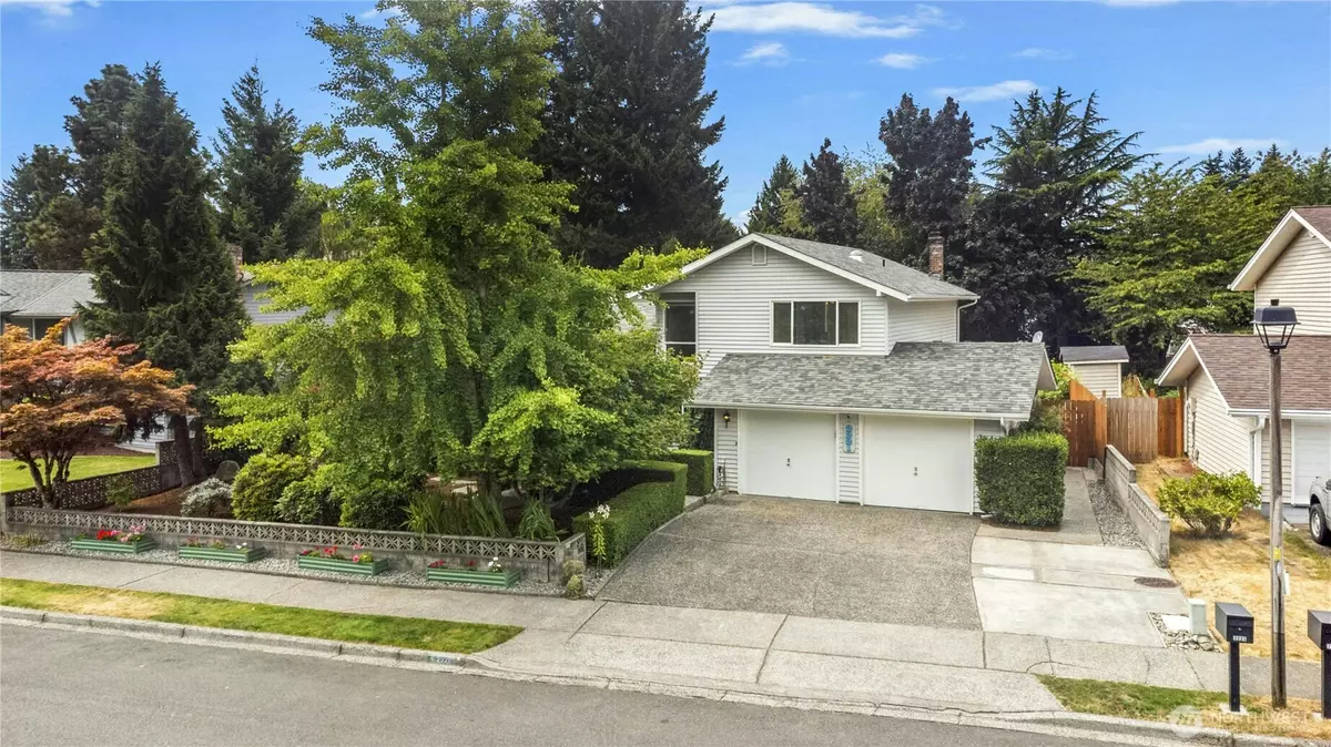 Renton, WA 98059,2221 Vashon AVE NE