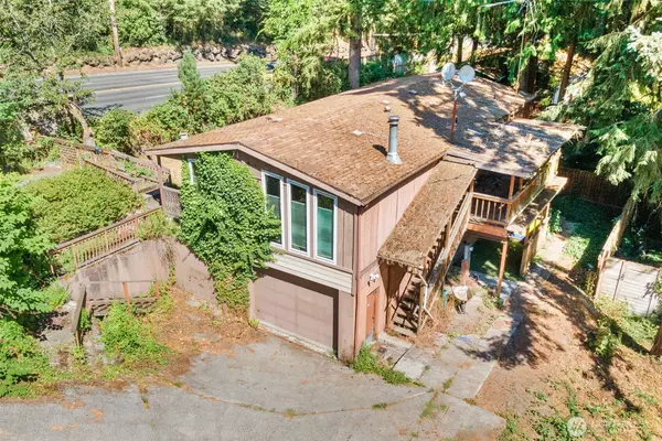 Shoreline, WA 98155,18800 15th AVE NE