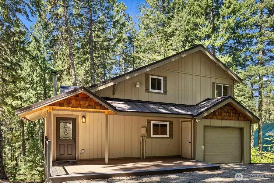 221 W Lakedale DR, Ronald, WA 98940