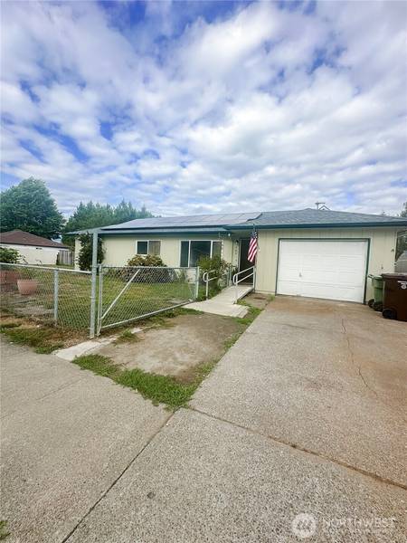 760 34th AVE, Longview, WA 98632