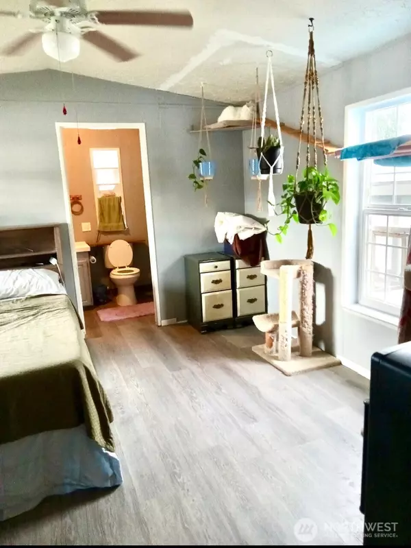 Spanaway, WA 98387,909 205th Street Ct E #81