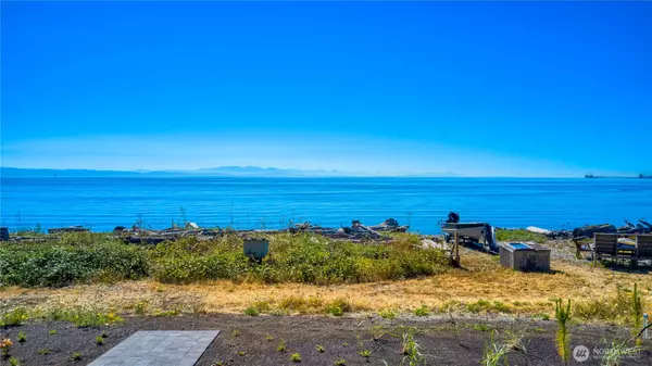 Point Roberts, WA 98281,631 Freeman LN