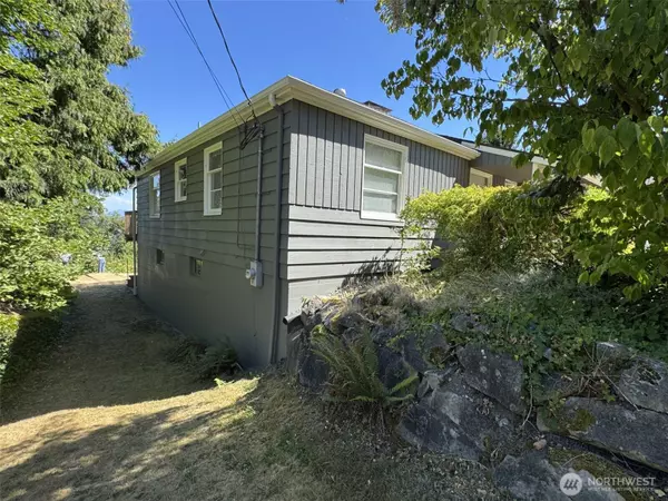 Seatac, WA 98198,21246 35th AVE S