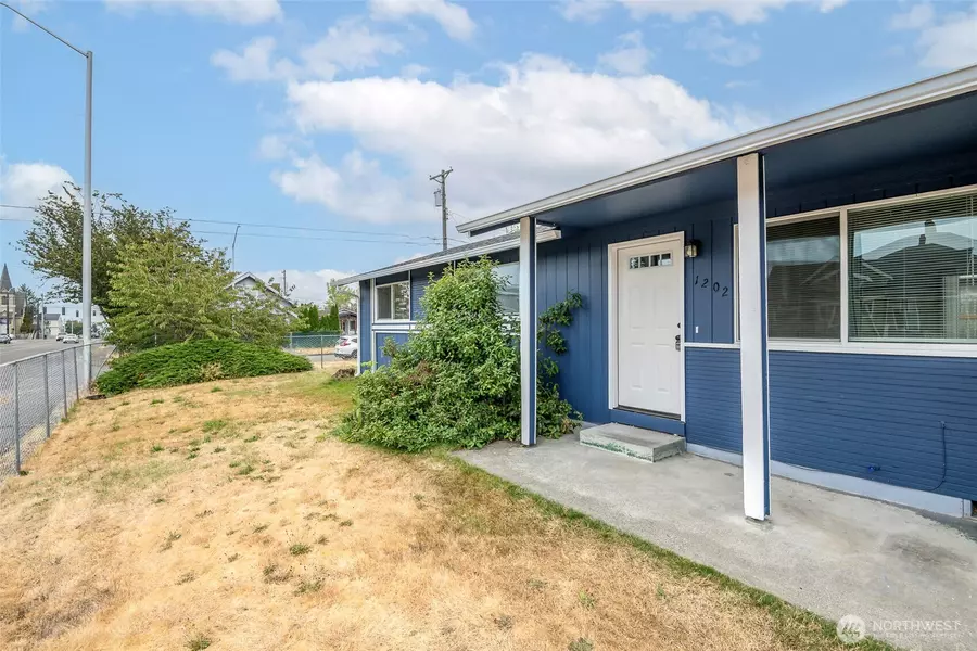 1202 S 15th ST, Tacoma, WA 98405