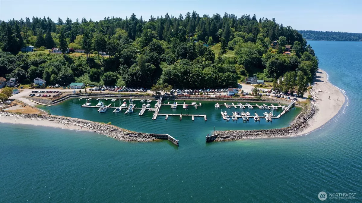 Hat Island, WA 98206,32 K Beach WAY
