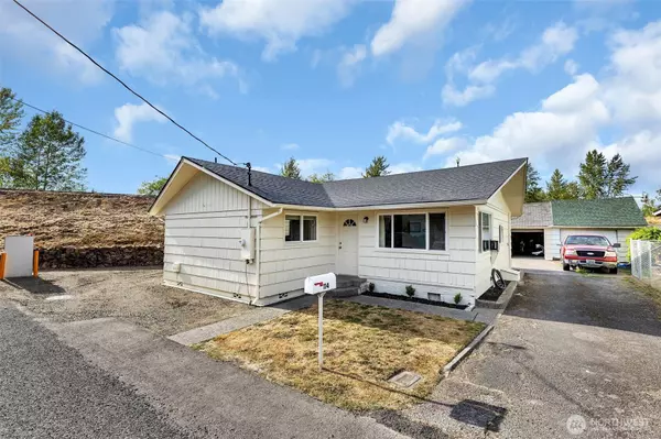 Castle Rock, WA 98611,114 Cherry ST