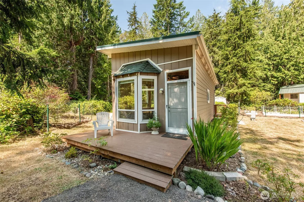 Sequim, WA 98382,393 Madrona WAY