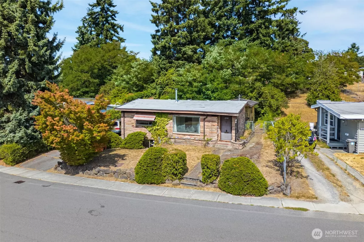 Renton, WA 98056,2508 NE 5th PL