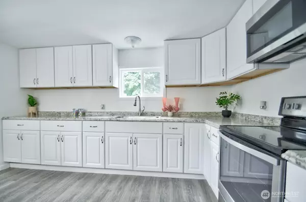 Olalla, WA 98359,15503 Cedar Park RD SE #14