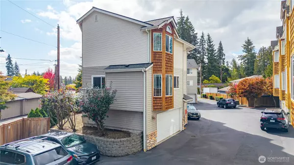5731 186th PL SW #A, Lynnwood, WA 98037