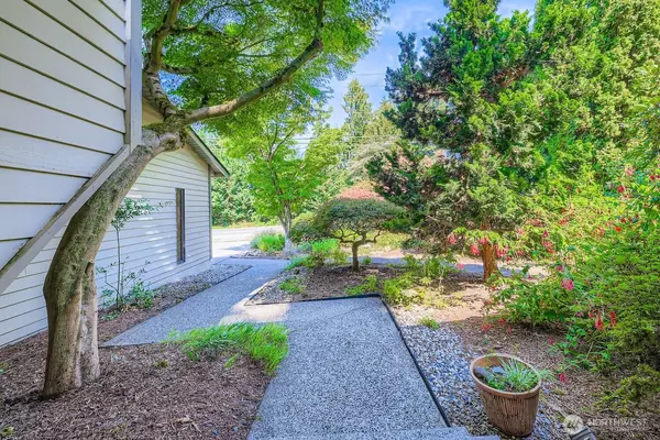 Kenmore, WA 98028,6529 NE Arrowhead DR