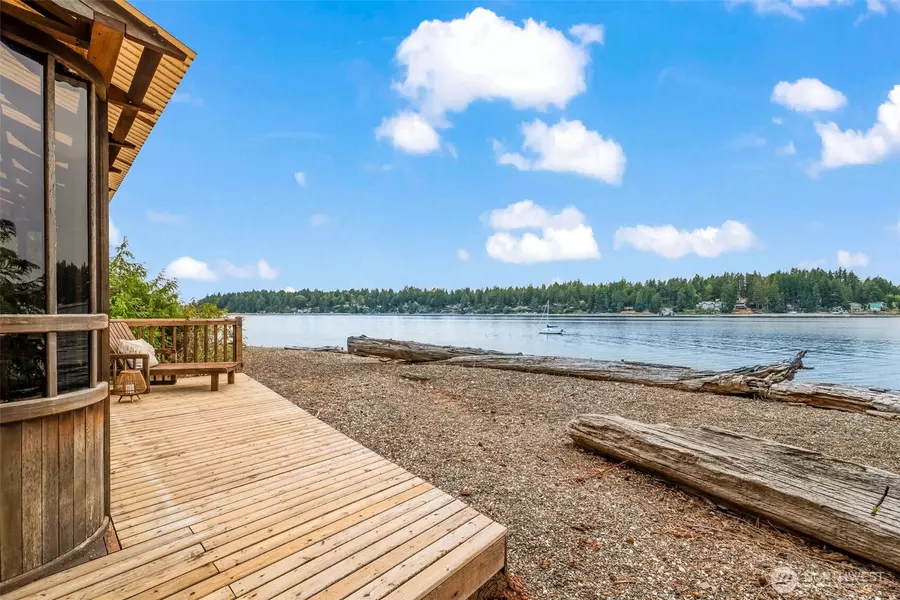 718 210th AVE NW, Lakebay, WA 98349