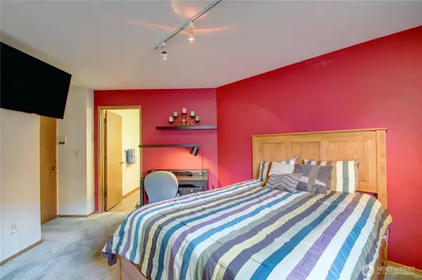 Anacortes, WA 98221,2411 Skyline WAY #103