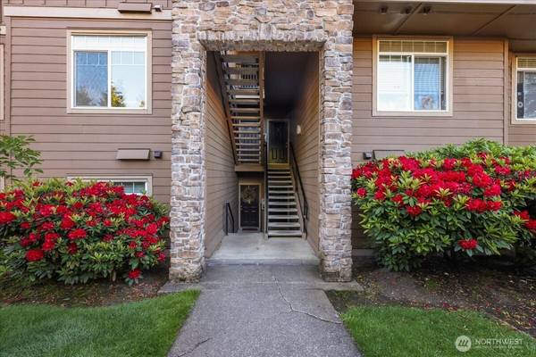 18930 Bothell Everett Hwy Unit V201, Bothell, WA 98012