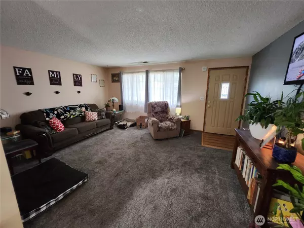 Oroville, WA 98844,506 Central AVE