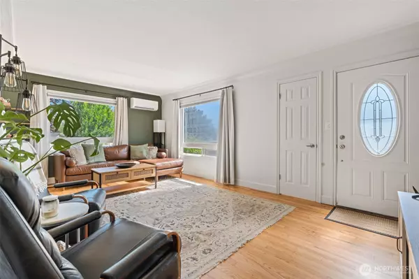 Longview, WA 98632,835 20th AVE